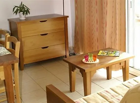 Madame Vacances - Residence La Marquisie Aparthotel 3*