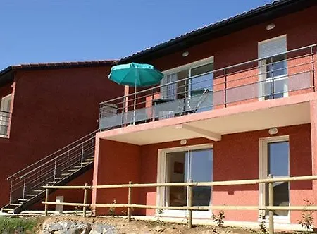 Madame Vacances - Residence La Marquisie 3*